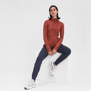 Women's Running Jacket Slim Fit and Cottony-Soft Handfeel Sports Tops with Full Zip Side Pocket with Thumb Hole
