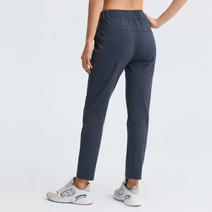 Women's Joggers Pants Lightweight Running Sweatpants with Pockets Athletic Tapered Straight Leg Pants for Workout